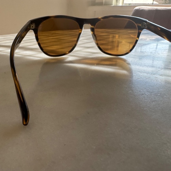 OLIVER PEOPLES/  Tortoise Shell Sunglasses/ Polarized main image 15